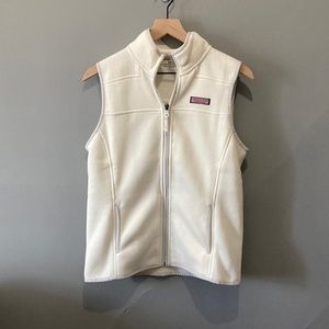vineyard vines vest size medium
